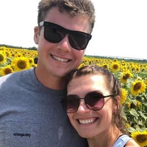 Meet your Posher, Carly